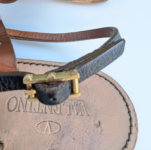 VALENTINO LEATHER WOMEN'S SANDALS - Picture 9 of 13